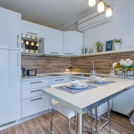Stylish 1bedroom In The Heart Of St Julians 402 *
